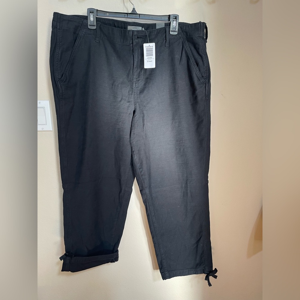 Torrid Women’s High Rise Utility Relaxed Twill Jogger - Deep Black